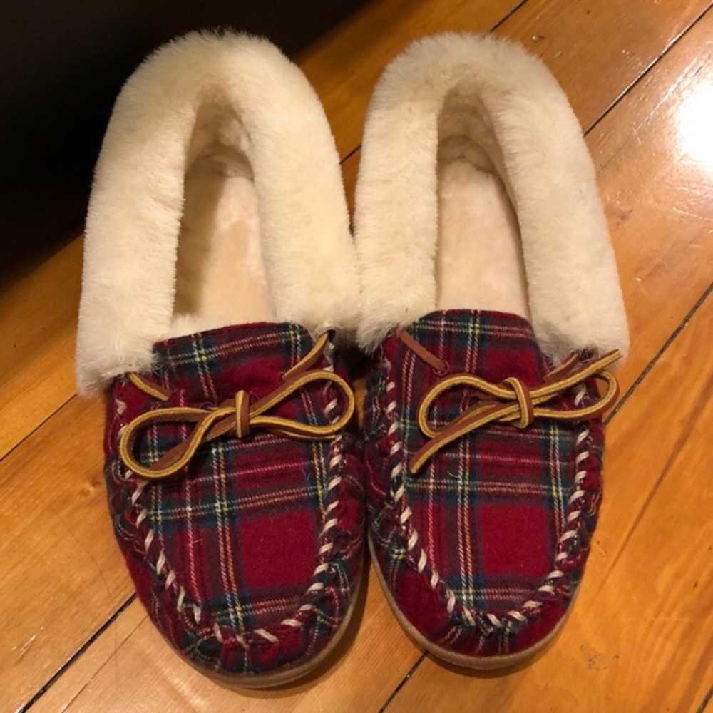 BRAND NEW plaid L. L. Bean moccasins